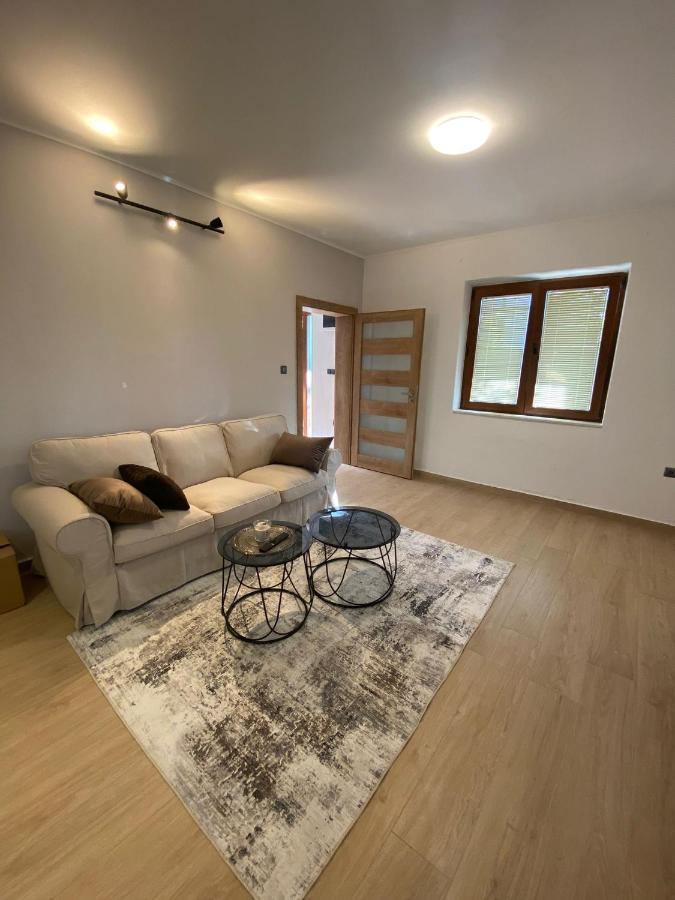 Apartmani Cvita Nevidane Exterior photo